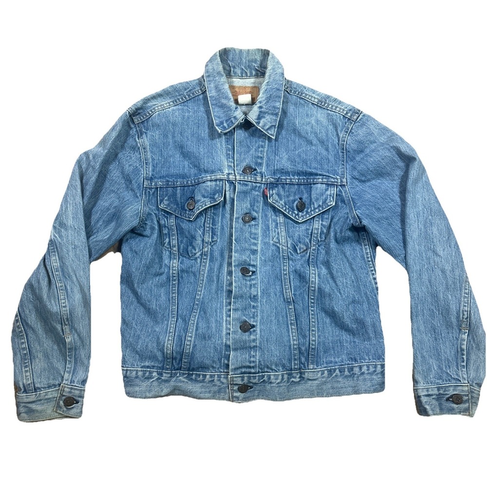 Vintage Levi's Denim Button Up Jacket Made In USA Size 42 70505 0213